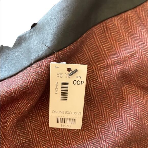 NWT The Limited Maroon midi fitted pencil skirt size 00P - Picture 13 of 14